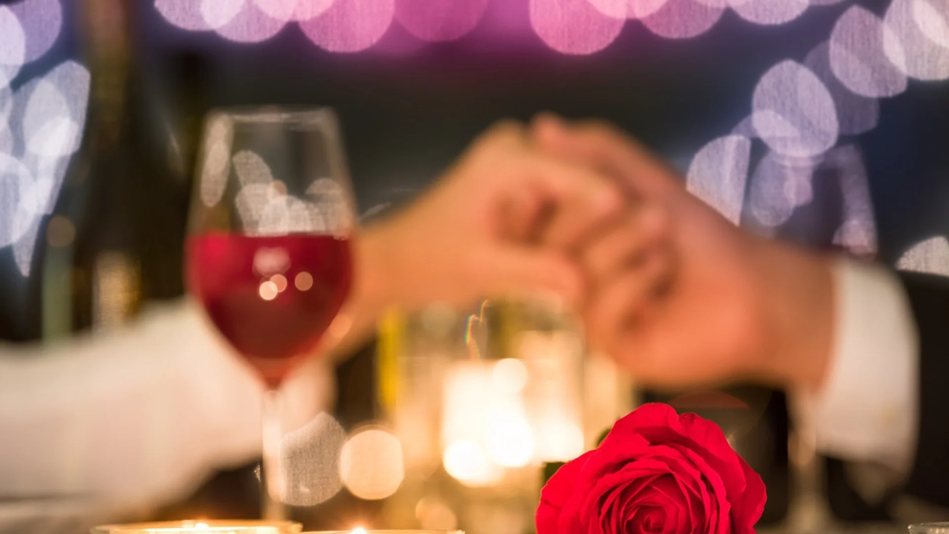 Изискани идеи за романтична вечеря на Свети Валентин, с които ще впечатлите половинката си