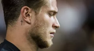 {{ otherArticle[0].article.title }}