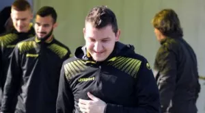 {{ otherArticle[0].article.title }}