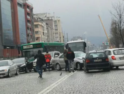 Верижна катастрофа в София, няма пострадали