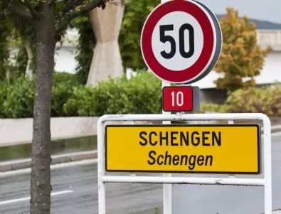 ЕК: Обновената Шенгенска информационна система вече работи
