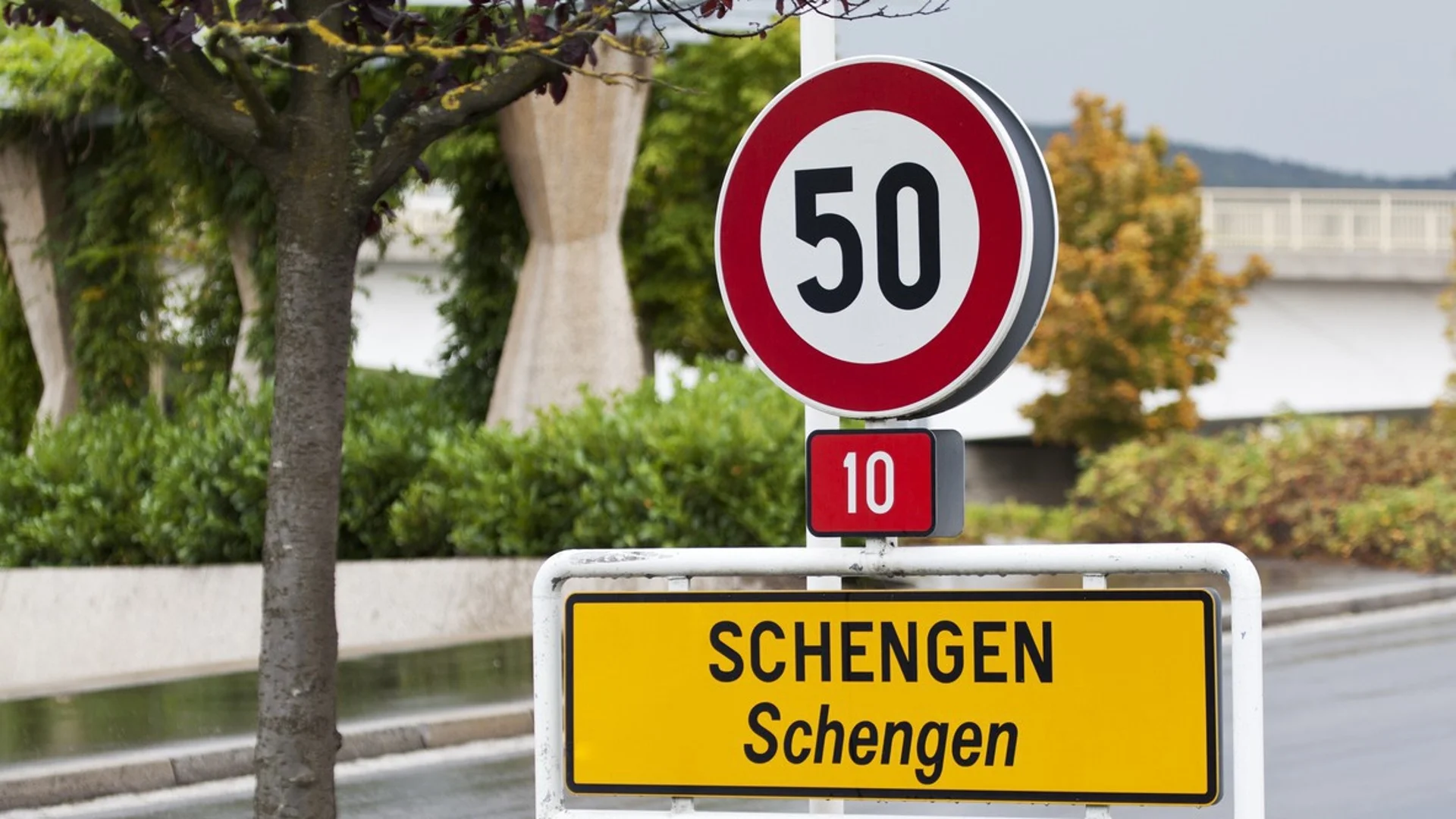 Румънски медии: ЕК не гледа с добро на сухопътен мини Шенген с Гърция и България