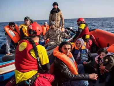 Четирима мигранти се удавиха край остров Лесбос
