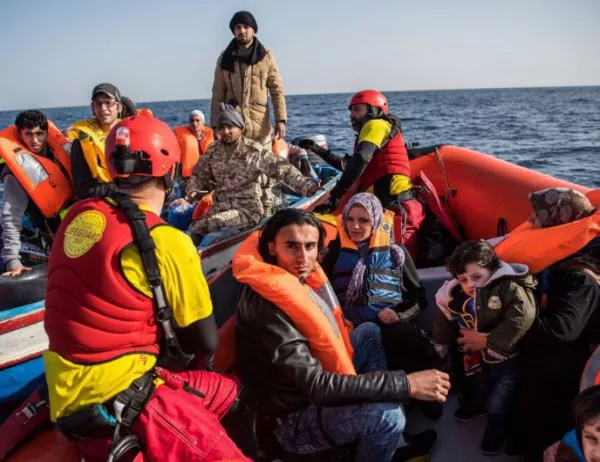 500 мигранти спасени в Сицилианския пролив