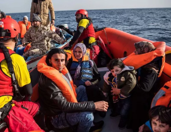 ЕС предлага на държавите-членки пари, за да приемат спасени мигранти