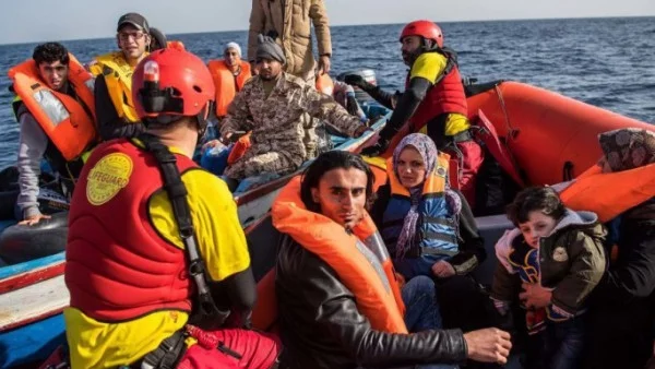 Отново напрежение в Гърция, мигранти пак организираха протести