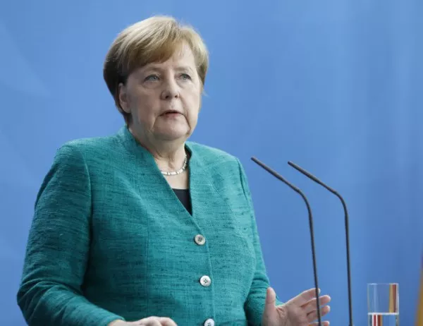 Очаквано: Меркел застана за пореден път начело на Германия