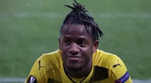 {{ otherArticle[0].article.title }}