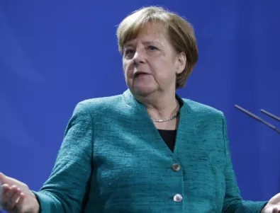 На Меркел ѝ прилоша по време на срещата с украинския президент (ВИДЕО)
