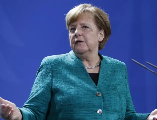 На Меркел ѝ прилоша по време на срещата с украинския президент (ВИДЕО)