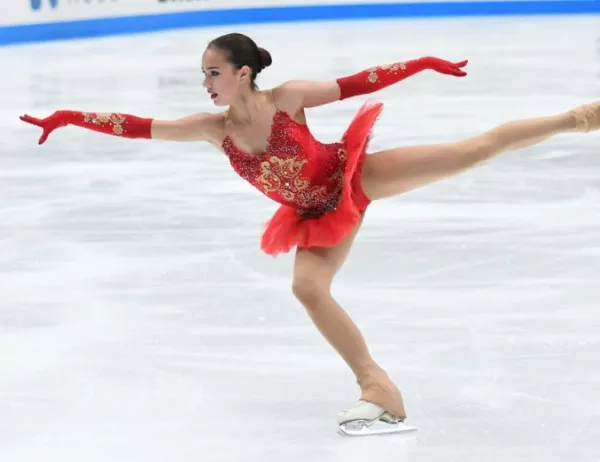 Алина Загитова е олимпийска шампионка във фигурното пързаляне