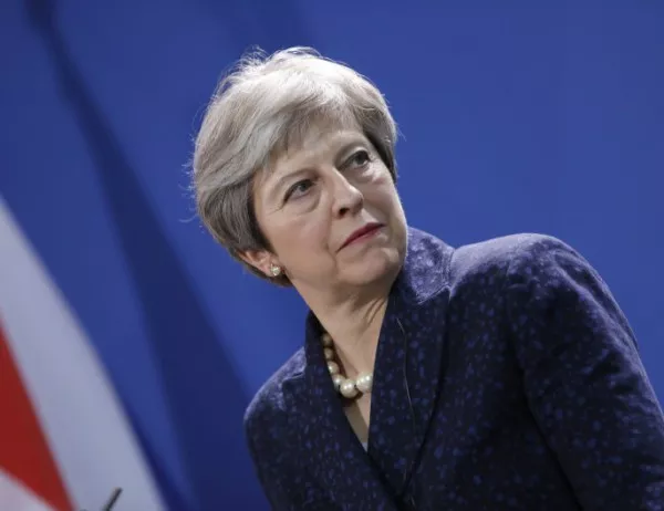Тереза Мей се оттегля преди изборите през 2022 г., но продължава с Brexit