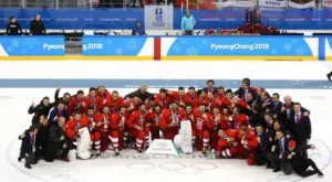 Под неутрален флаг: Русия срази сензацията Германия в мъжкия хокей и грабна златото