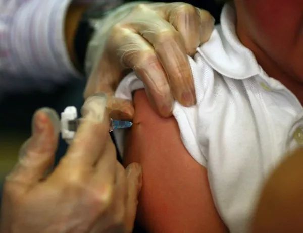 Китай започва масова проверка на ваксини