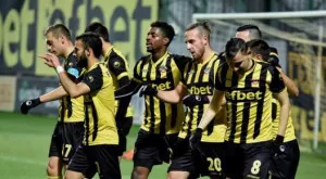 {{ otherArticle[0].article.title }}