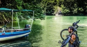 2018/02/26/0688378001519655800