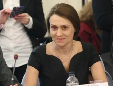 Гинка Върбакова осъди КЗК за сделката с ЧЕЗ