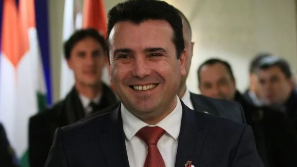 Заев призова всички македонци да участват в референдумa