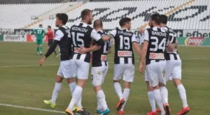 {{ otherArticle[0].article.title }}