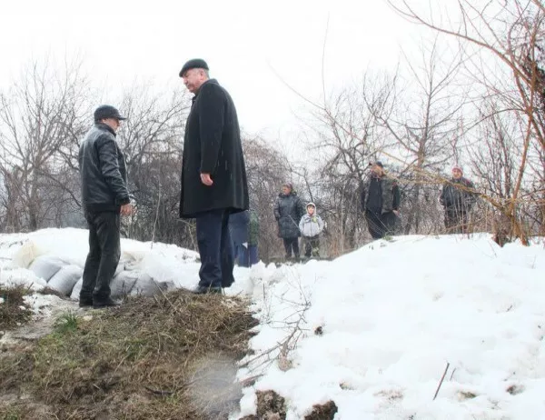 Кметът на Видин инспектира села заради повишените нива на реките