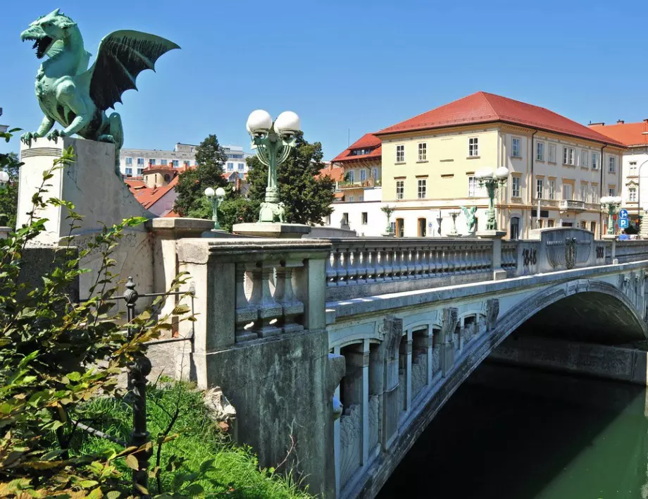 Посолството ни в Словения предоставя уведомително писмо за изборите на желаещите да гласуват