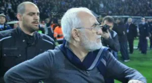 Президентът на ПАОК се извини за постъпката си