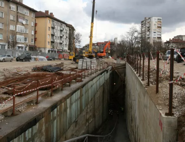 Промени в движението в София от утре до октомври заради строежа на метрото