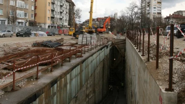 Промени в движението в София от утре до октомври заради строежа на метрото