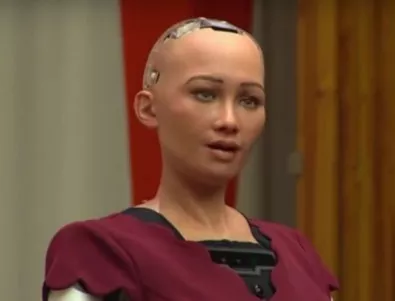 Роботът София няма да дойде в България засега