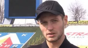 {{ otherArticle[0].article.title }}