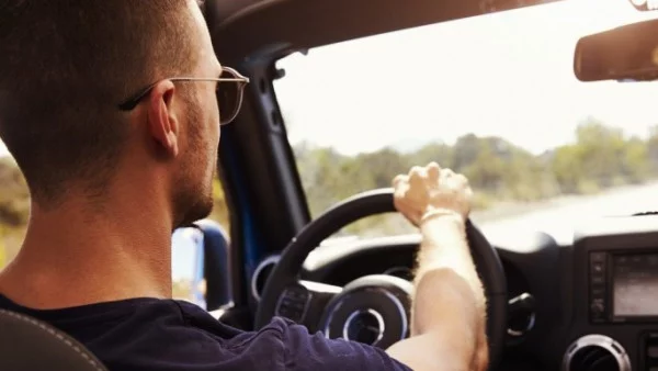 Онлайн платформа ни дава възможност да определим шофираме ли безопасно