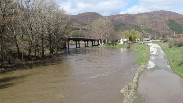 Очакват се краткотрайни повишения в горните части от водосбора на р. Струма