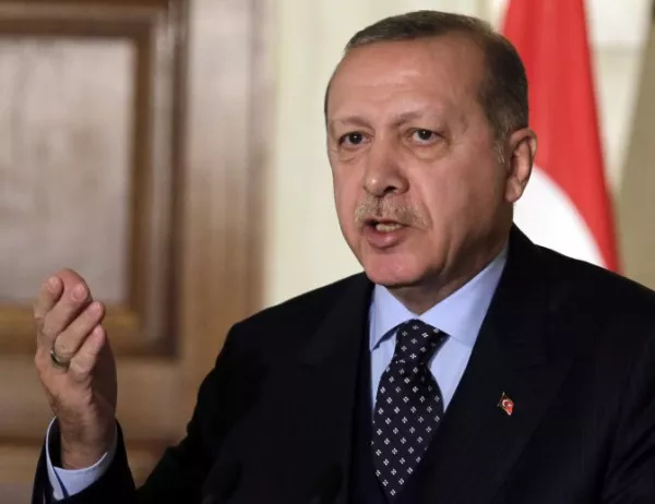Ердоган призова САЩ да престанат "да мамят" Турция