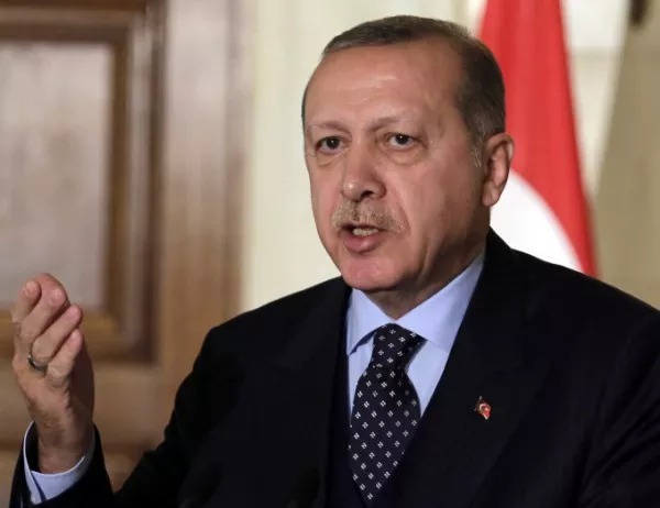 Турция удължи за пореден път извънредното положение