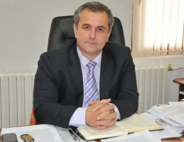 Спецсъдът отстрани от длъжност кмета на Созопол