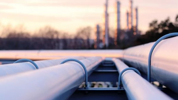 "Булгаргаз" иска по-скъп природен газ, КЕВР уверява, че това няма да оскъпи парното и тока