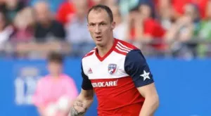 От какво страда и какво спасява Недялков в САЩ?