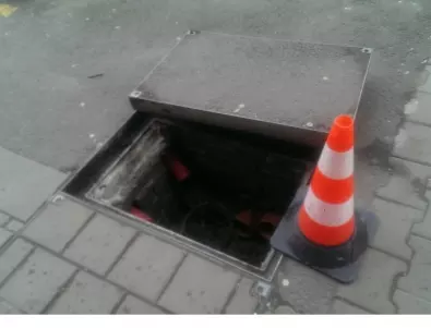 Мъж падна в шахта в София