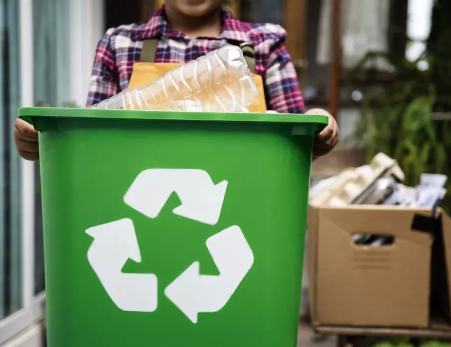 Евростат: България използва само 2,9% рециклирани отпадъци