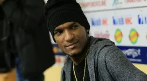 {{ otherArticle[0].article.title }}