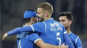 {{ otherArticle[0].article.title }}