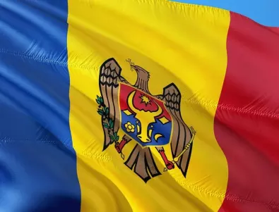Неизвестен обект в небето: Молдова временно затвори въздушното си пространство
