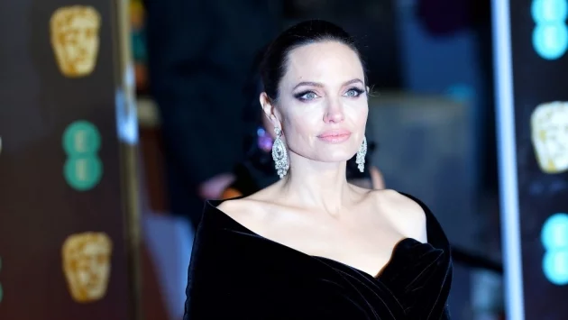 Анджелина Джоли: Обществото оказва прекомерен натиск върху жените