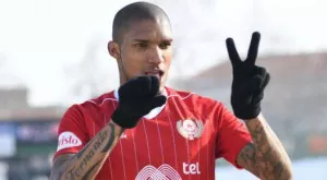 {{ otherArticle[0].article.title }}