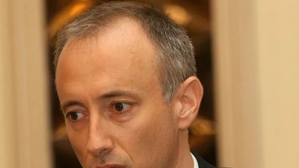 60 000 деца са извън училище, прибират ги със зонов подход