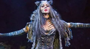 Никол шашна с професионализъм: Готви се за "Котките" сред писани, макар и алергична към тях