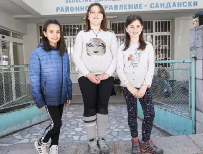 Три момичета от Сандански върнаха намерени пари