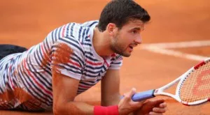 {{ otherArticle[0].article.title }}