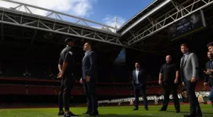 {{ otherArticle[0].article.title }}