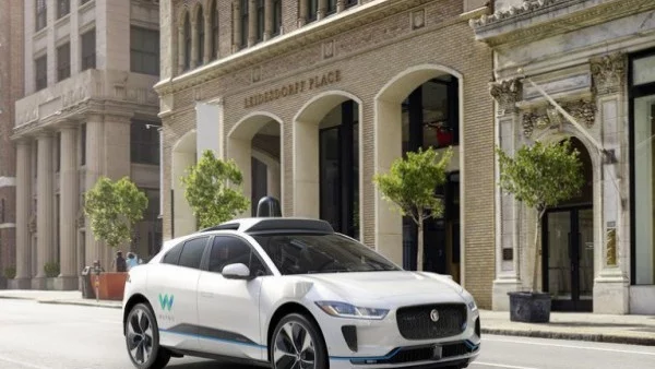 Jaguar Land Rover обедини сили с Google